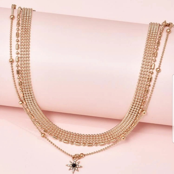 *Donata* Layered Star Chain Necklace - Picture 3 of 4